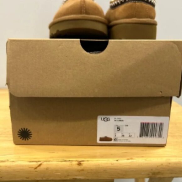 UGG Tasman Slippers chestnut - Picture 9 of 9